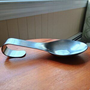 Metal spoon rest